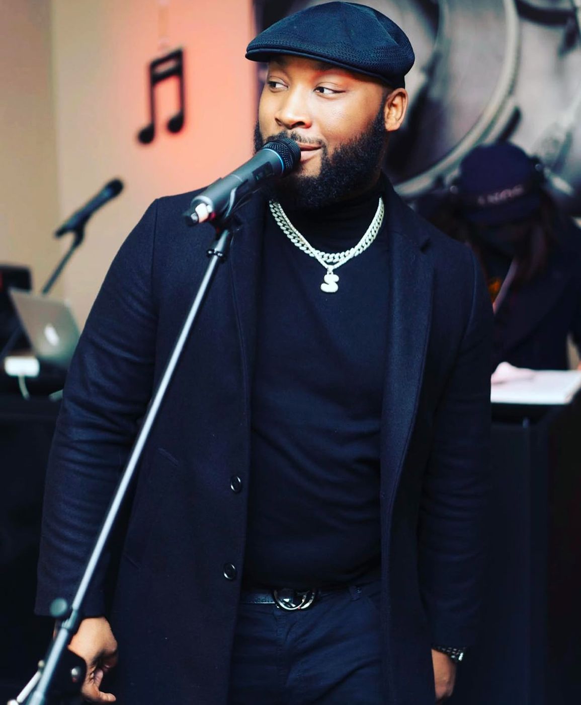 Self performing poetry at a microphone